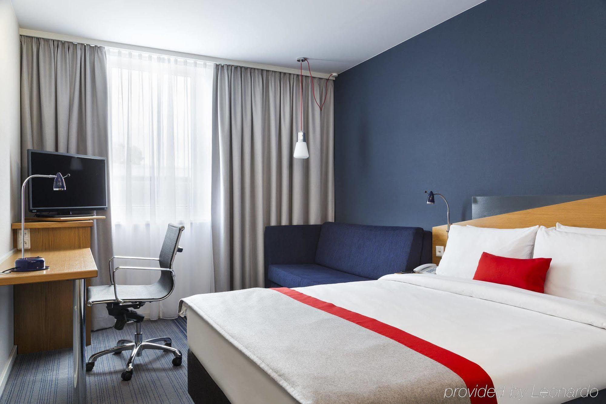 Holiday Inn Express Cologne Muelheim, An Ihg Hotel Kültér fotó